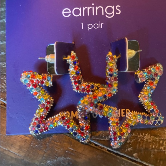 NEW Set of Two Rhinestone Earrings - Picture 10 of 14